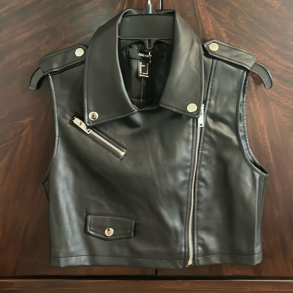 Forever 21 Girls Cropped Moto Vest